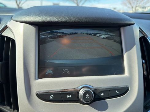 Used 2017 Chevrolet Cruze LS image 24