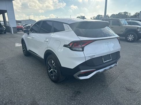 Used 2023 Kia Sportage EX image 5