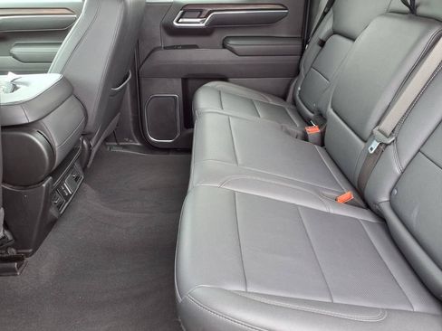 Used 2025 GMC Sierra 1500 SLT RWD image 11