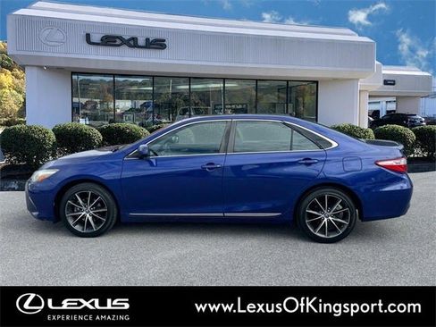 Used 2016 Toyota Camry XSE image 2