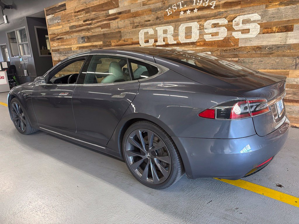 Used 2020 Tesla Model S Long Range Plus AWD/4WD image 6