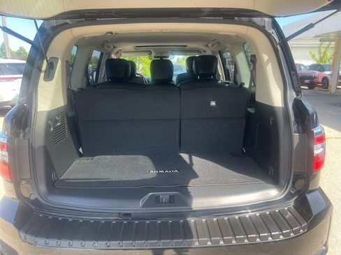 Used 2023 Nissan Armada SL w/ Cargo Package AWD/4WD image 12