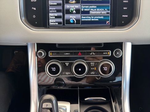 Used 2015 Land Rover Range Rover Sport Supercharged image 28