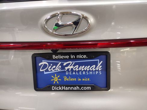 Certified 2021 Hyundai Santa Fe Limited image 18