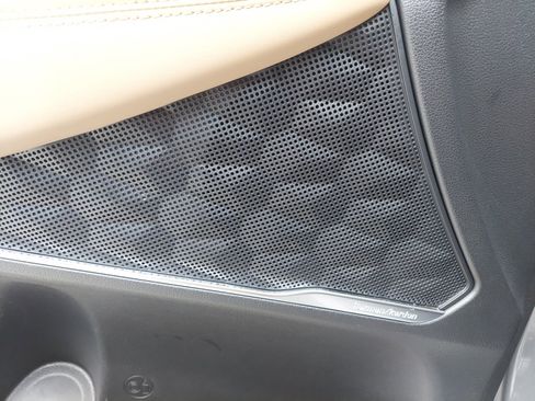 Used 2023 Hyundai Santa Fe Calligraphy FWD image 5