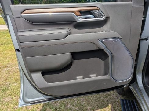 New 2026 Chevrolet Silverado 2500 High Country w/ Technology Package AWD/4WD image 8