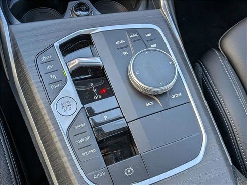 Used 2026 BMW 330i xDrive Sedan w/ Premium Package image 16