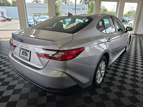 Used 2025 Toyota Camry LE FWD image 3