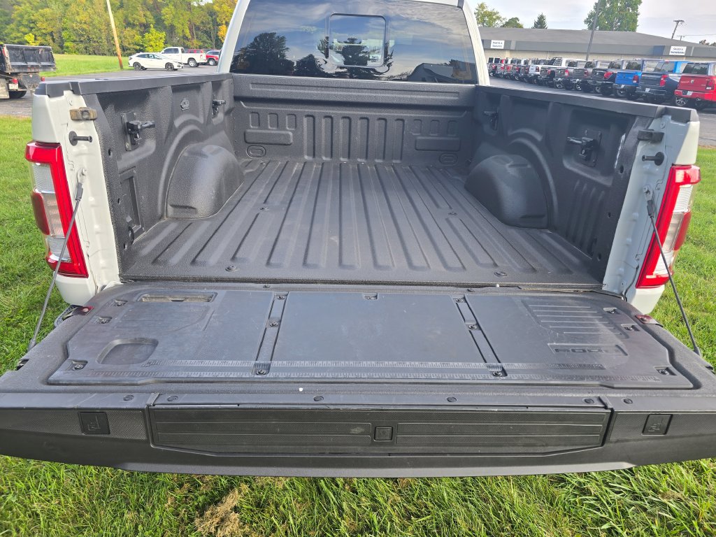 Used 2023 Ford F150 Lariat AWD/4WD image 7