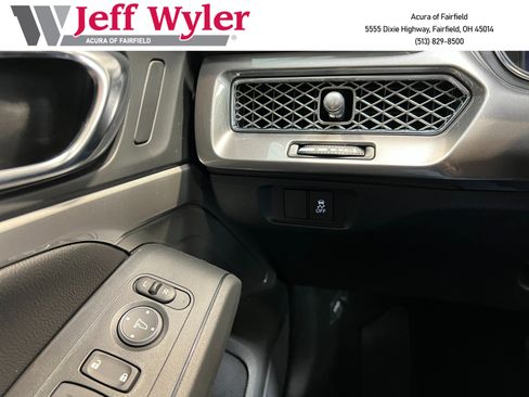 New 2025 Acura Integra image 23