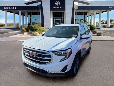 Used 2018 GMC Terrain SLT w/ Infotainment Package II FWD image 4