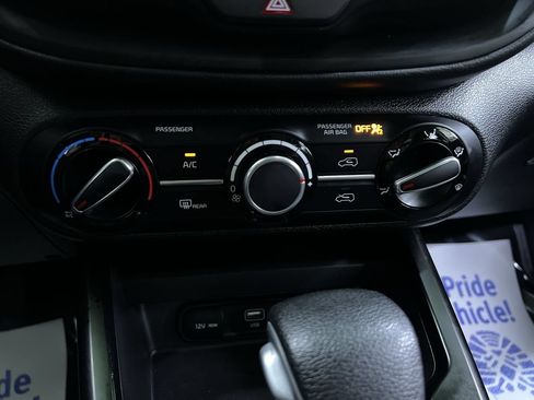 Used 2024 Kia Soul LX FWD image 23