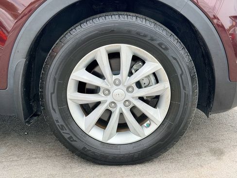 Used 2018 Kia Sorento FWD image 26