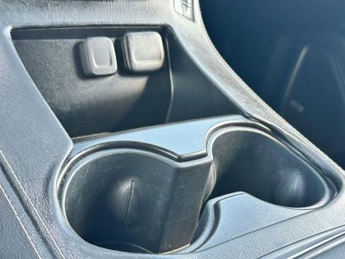 Used 2016 GMC Yukon XL SLT image 24