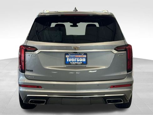 Used 2023 Cadillac XT6 Premium Luxury image 6