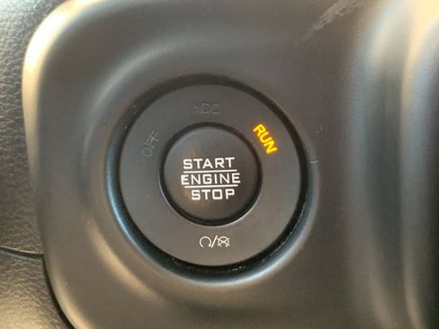 Used 2020 Jeep Wrangler Unlimited Sport S image 26