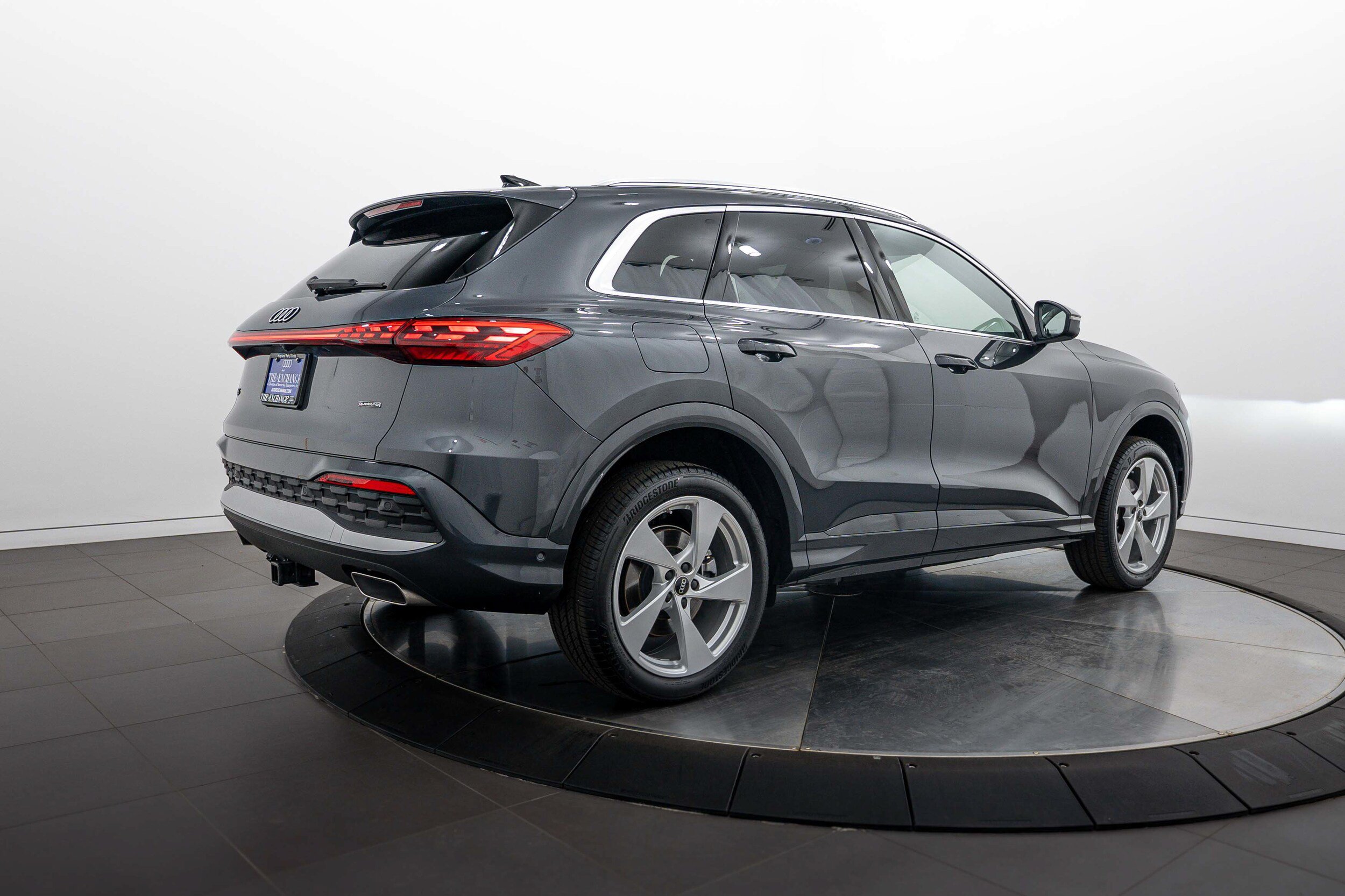 Used 2025 Audi Q5 Premium Plus AWD/4WD image 4