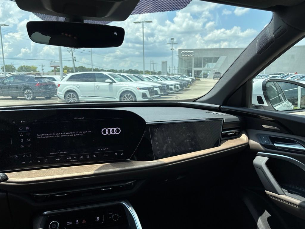 Used 2025 Audi Q5 Prestige AWD/4WD image 14