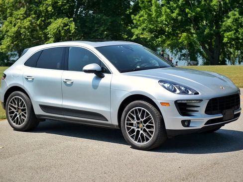 Used 2015 Porsche Macan S AWD/4WD image 13