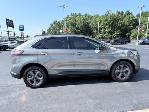 Used 2022 Ford Edge SEL w/ Sport Appearance Package AWD/4WD image 4