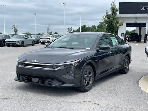 New 2026 Kia K4 FWD image 4