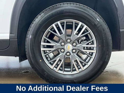 Used 2025 Chevrolet Traverse LT AWD/4WD image 13