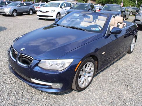 Used 2013 BMW 328i Convertible RWD image 2