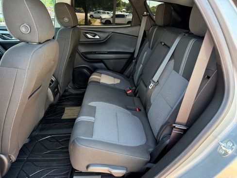 Used 2023 Chevrolet Blazer LT w/ Convenience Package FWD image 17