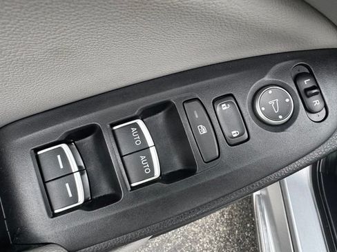 Used 2018 Honda Accord EX-L image 14