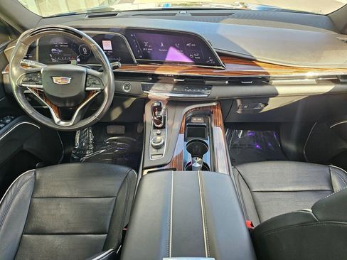 Certified 2023 Cadillac Escalade Premium Luxury image 20