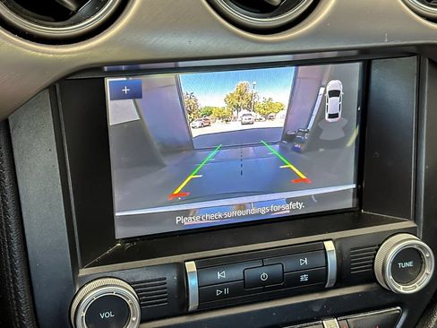 Used 2022 Ford Mustang Premium RWD image 17