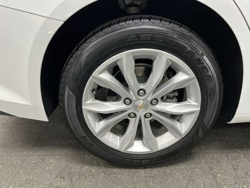 Used 2024 Chevrolet Malibu LT image 32