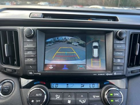 Used 2016 Toyota RAV4 SE image 22