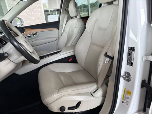 Used 2021 Volvo XC90 T6 Momentum AWD/4WD image 20