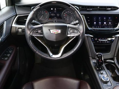 Used 2023 Cadillac XT6 Premium Luxury w/ Technology Package image 15