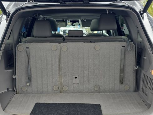 Used 2015 Toyota Highlander XLE AWD/4WD image 9