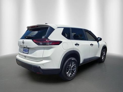 Used 2024 Nissan Rogue S FWD image 5