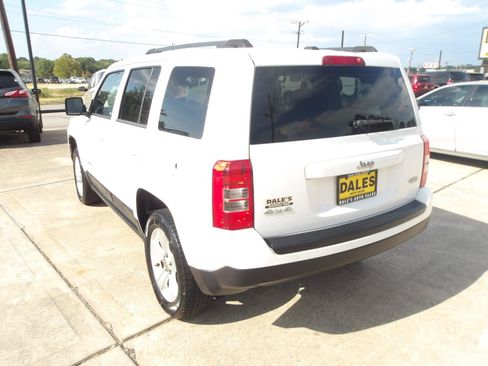 Used 2011 Jeep Patriot Latitude AWD/4WD image 14