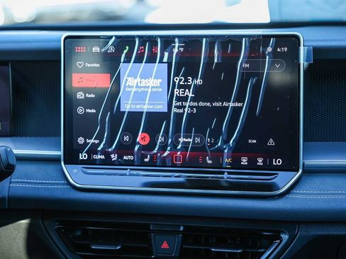 New 2026 Volkswagen Tiguan SE image 23