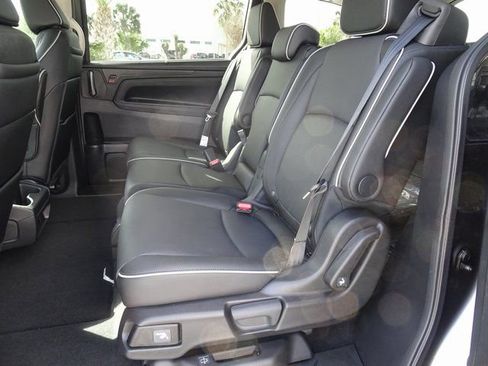 New 2026 Honda Odyssey Touring image 9