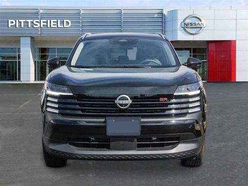 New 2025 Nissan Kicks SR image 11