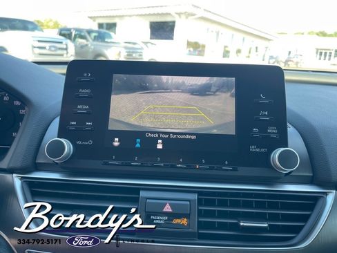 Used 2018 Honda Accord LX image 8