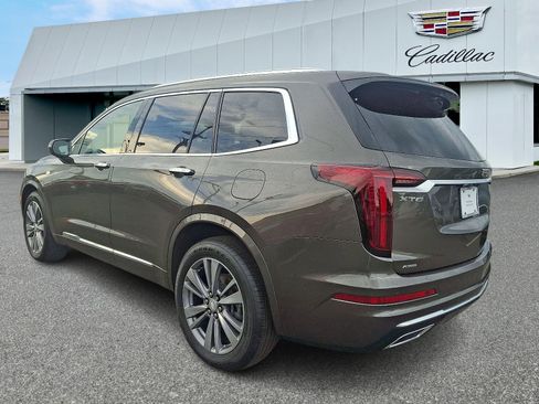Used 2020 Cadillac XT6 Premium Luxury image 3