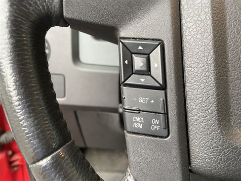 Used 2012 Ford F150 XLT w/ XLT Chrome Pkg AWD/4WD image 17