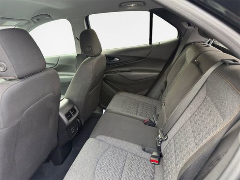 Used 2023 Chevrolet Equinox LT w/ Driver Convenience Package image 24