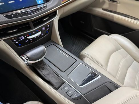 Used 2018 Cadillac CT6 Luxury image 16