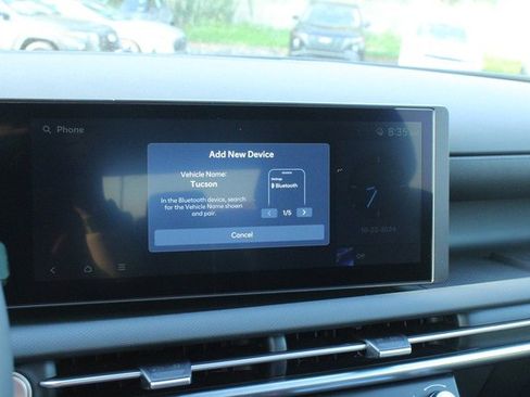 Used 2025 Hyundai Tucson SE image 19