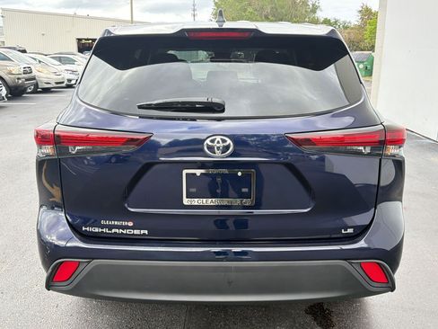 Used 2025 Toyota Highlander LE image 10