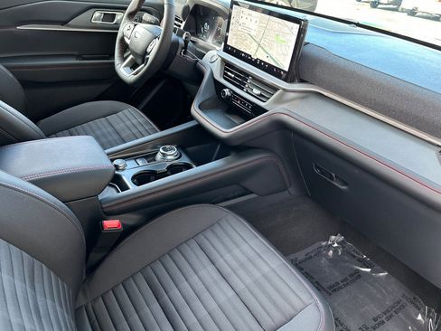 New 2026 Ford Explorer ST-Line w/ ST-Line Street Pack image 14