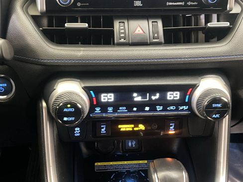Used 2019 Toyota RAV4 XSE image 19
